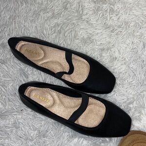 Old Navy flats